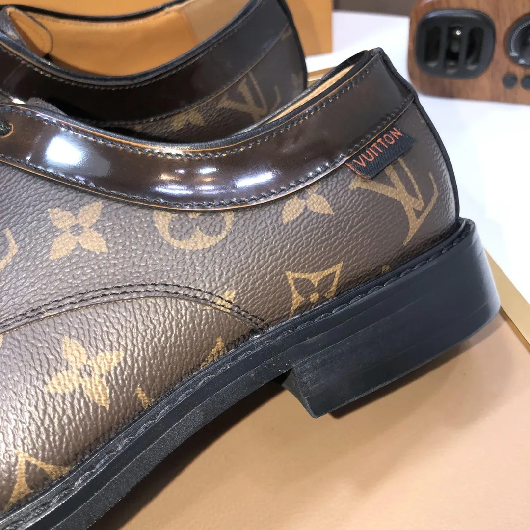 Men's shoes💰460💰【LOUIS VUITTON】(sheepskin lining) new cowhide LV formal shoes🎩🎩❗️🆘made one to one at the counter🎩original quality, imported cowhide upper➕full sheepskin lining➕original rubber outsole, {high quality visible}👣Size: 38-45 (45 custom-made)